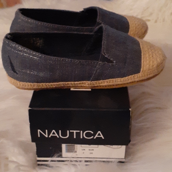 Toddler Nautica Shoes - Picture 2 of 3